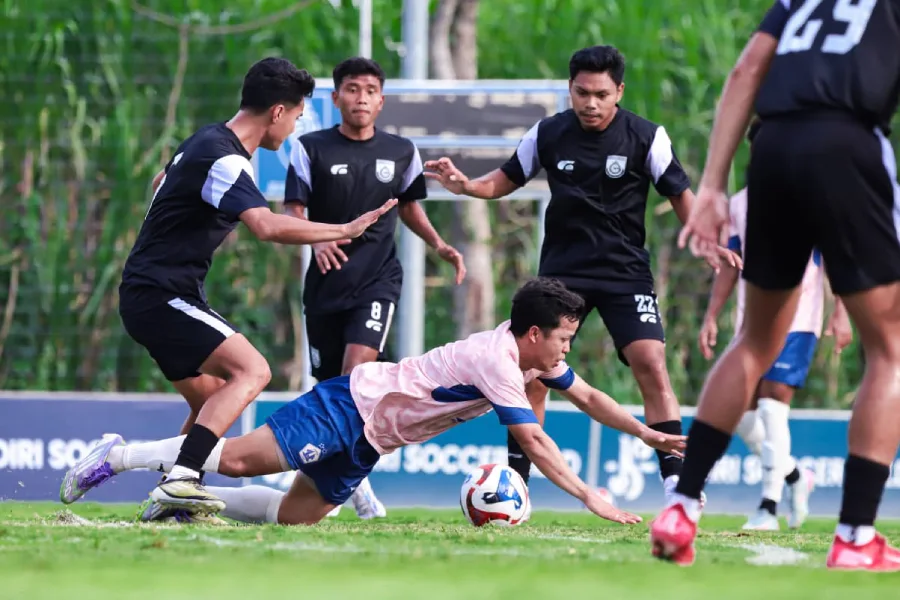 Jaga Kondisi Fisik dan Ritme Permaian, Persik Kediri Gelar Latihan Bersama dengan Gresik United