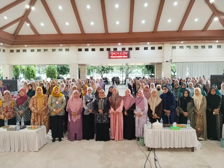 Peringati Hari Santri 2025 : Menteri PPA Ajak Pesantren Bersinergi Cegah Kekerasan Anak