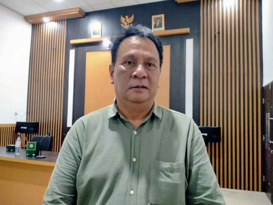 Di Balik Topeng Badut dan Pocong Jalanan Kediri, Ada Kisah Pahit Mencari Rezeki