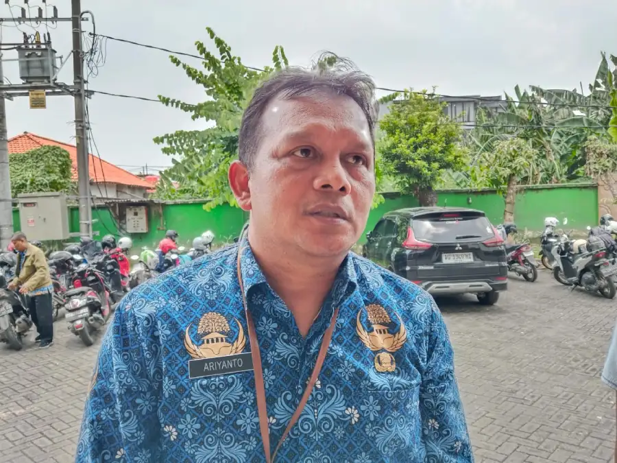 Langkah Dinas Sosial Kediri Hadapi Badut Jalanan dan Pengamen Lampu Merah