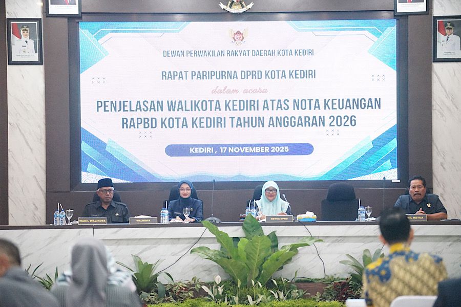 Mbak Vinanda Paparkan Tantangan dan Strategi dalam Nota Keuangan RAPBD TA 2026 Mbak Vinanda