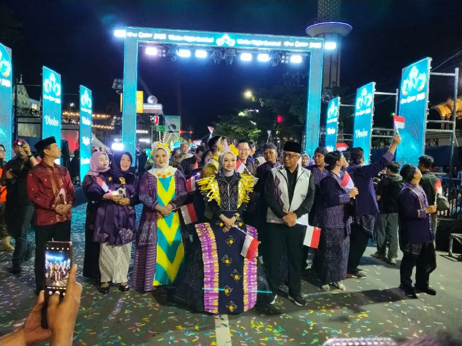 Dhoho Night Carnival 2025: Wali Kota Kediri Tekankan Semangat Kreativitas dan Pelestarian Lingkungan