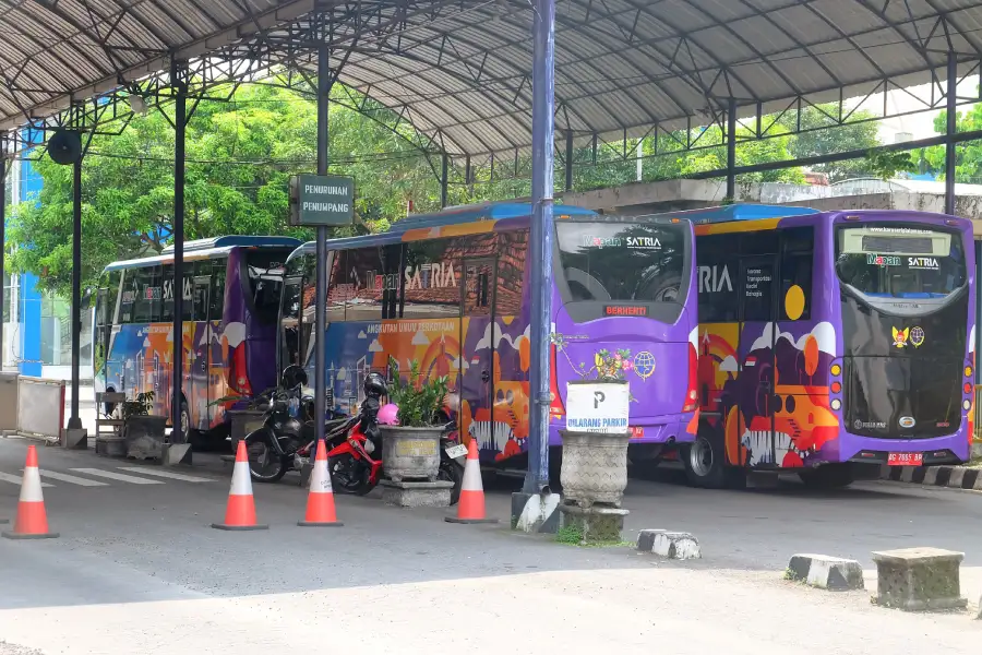 Sekali Jalan, Pulang Pergi: Skema Bus Satria Redam Kemacetan Tahun Baru