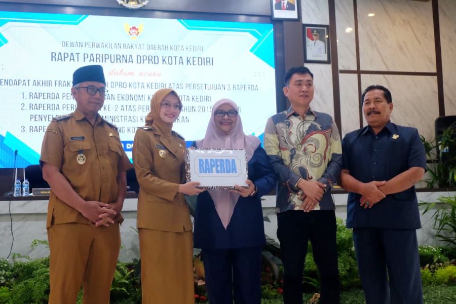 Kota Kediri Bangun Fondasi Baru: DPRD dan Pemkot Sahkan Tiga Raperda Strategis