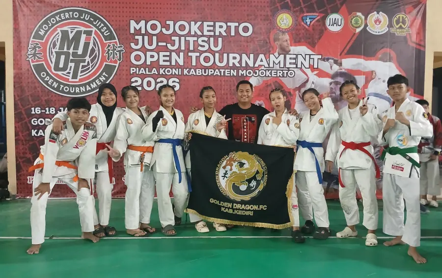 Ju-jitsu Golden Dragon FC Kediri Borong 43 Medali di Mojokerto Open 2026