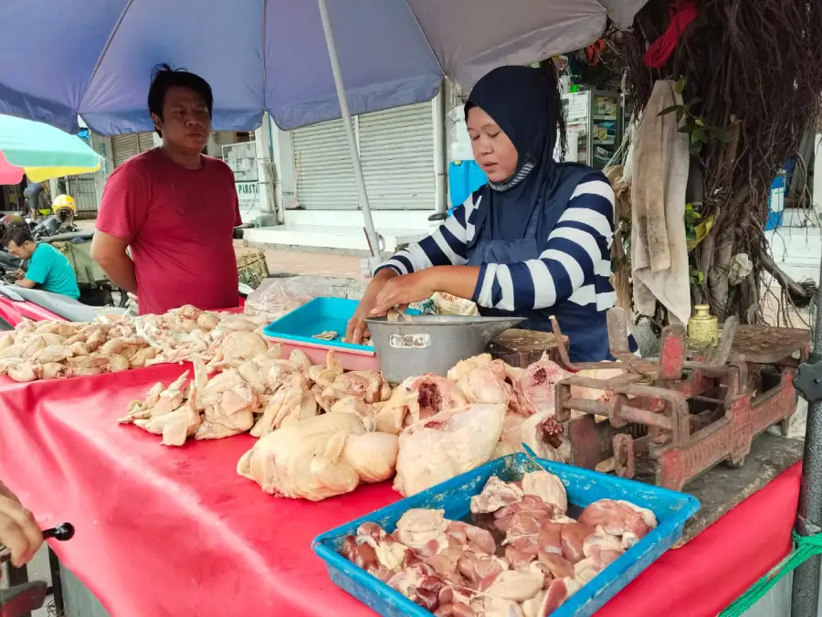 Usai Isra Mikraj, Harga Daging Ayam di Kediri Merangkak Naik