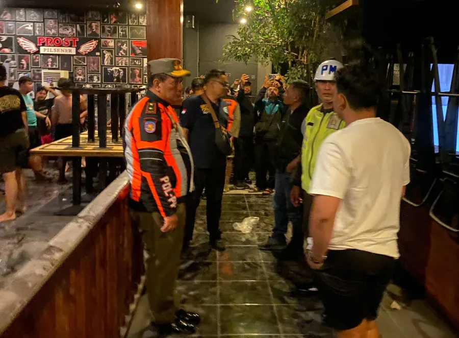 Razia Tempat Hiburan Malam di Kediri, 12 Pengunjung Jalani Tes Urine