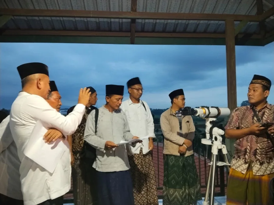Hilal Tak Terlihat di Kediri, Hasil Rukyat Dinyatakan Nihil