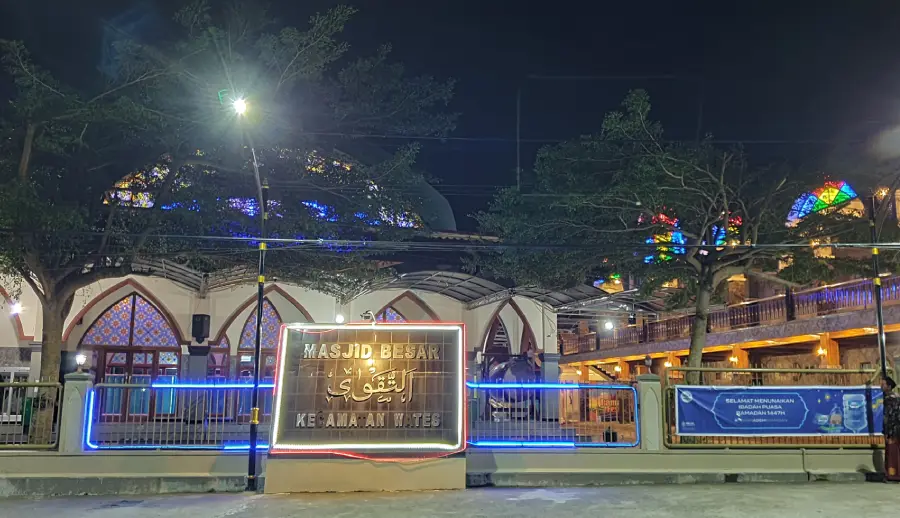 Berdiri Sejak 1950, Masjid Besar At-Taqwa Wates Kediri Jadi Pusat Kegiatan Islam