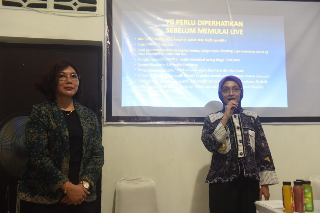 Mbak Vinanda Motivasi Peserta Pelatihan Digital Marketing di Kota Kediri