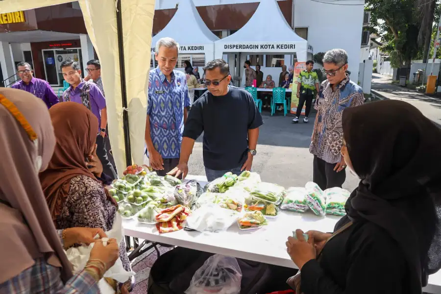 Pemkot dan Kejari Kediri Gelar Operasi Pasar Murni, Pastikan Stok Pangan Aman dan Murah Selama Ramadan
