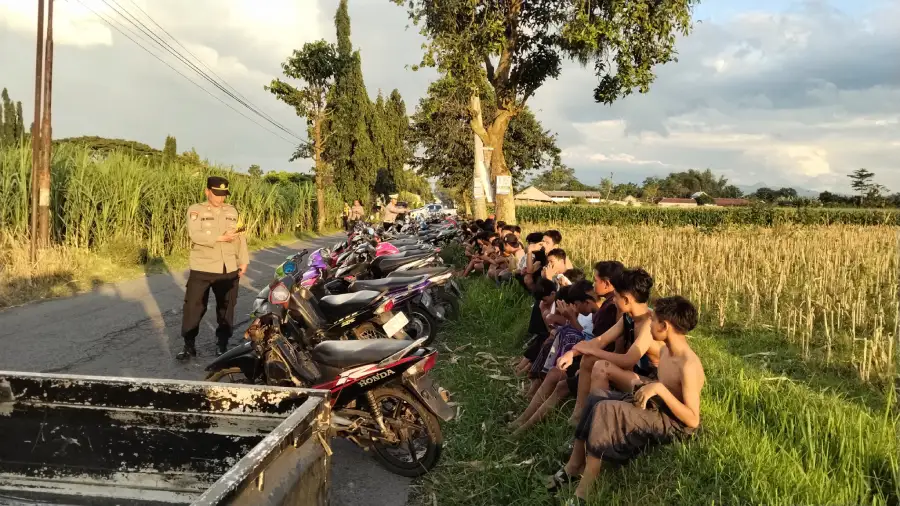 Polisi Amankan 75 Motor Diduga Balap Liar di Plosoklaten Kediri, Mayoritas Pakai Knalpot Brong