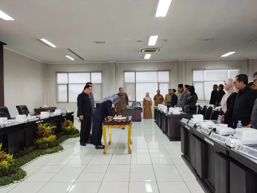 Pemkab Kediri Perkuat Ekonomi dan Pertanian Lewat Raperda Strategis