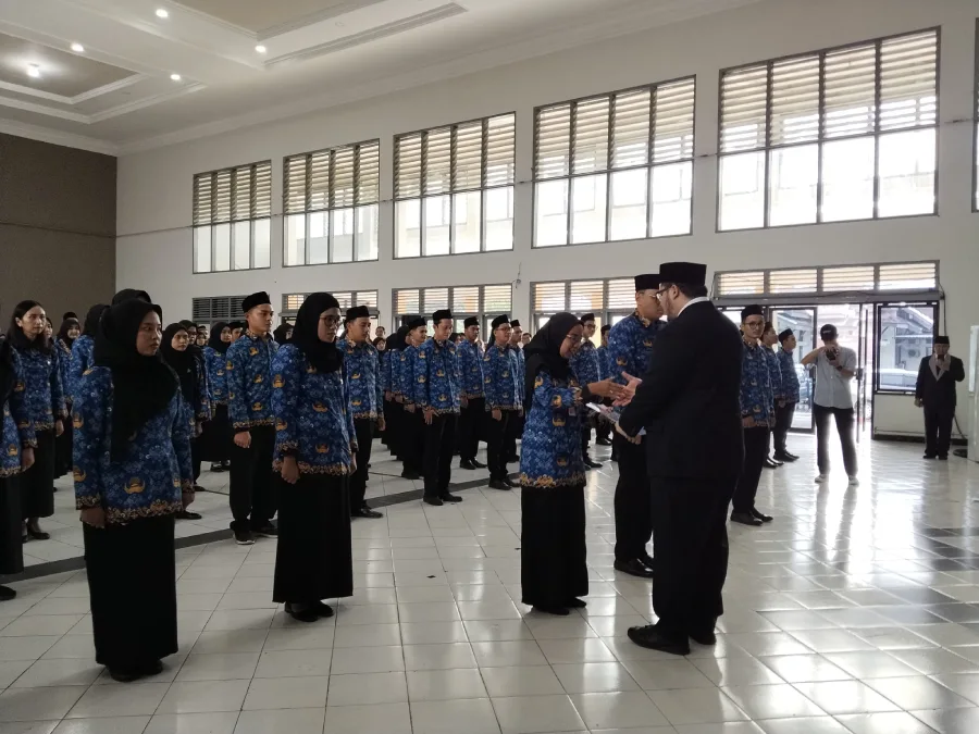 Bupati Kediri Lantik 156 PNS, Tegaskan Integritas dan Larangan Ikuti Perintah Salah