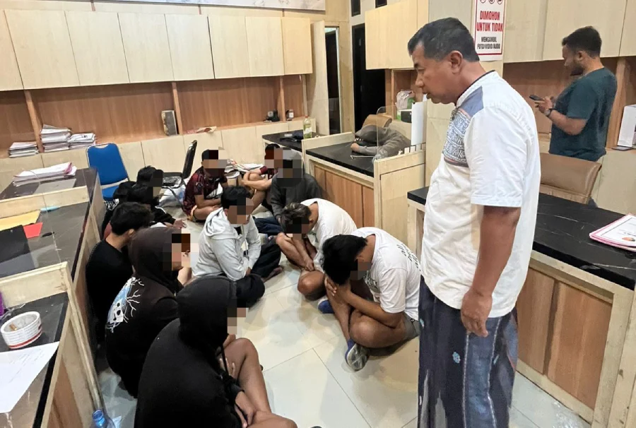 Polres Kediri Ringkus 13 Pelaku Pengeroyokan Pemotor di Kandat, 1 Residivis
