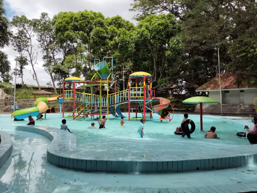 Libur Lebaran dan Mei 2026 Bawa Berkah Bagi Pariwisata Kabupaten Kediri