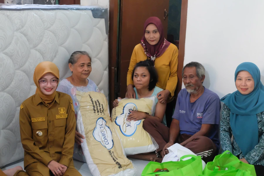 Tinjau Renovasi Rutilahu Warga Pocanan, Wali Kota Kediri Sebut Gotong Royong Jadi Solusi