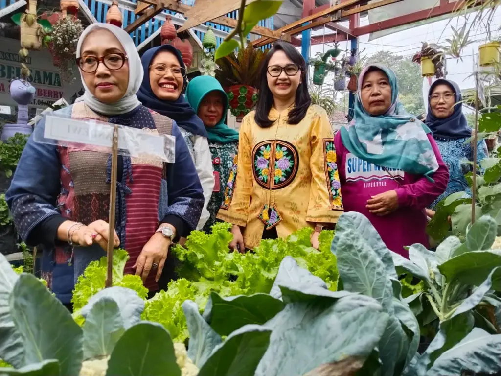 Menteri PPPA Apresiasi Desa Tertek, Sayur Organik Tumbuh di Hampir Setiap Rumah