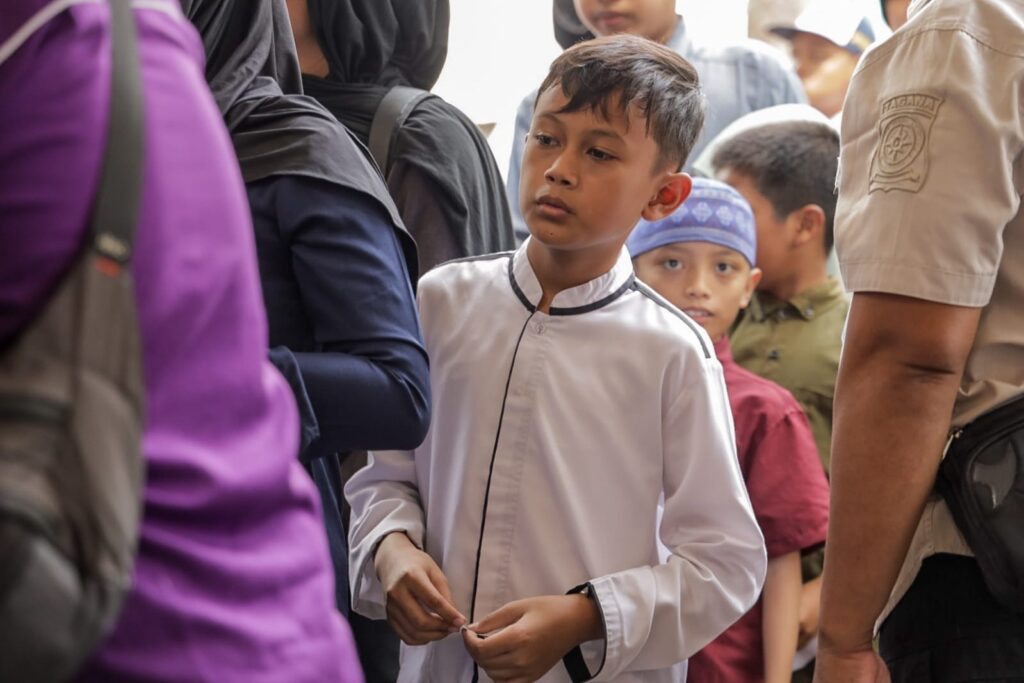 Foto: Kebahagiaan Ribuan Anak Yatim Saat Terima Santunan di Puncak Hari Jadi Kota Kediri ke-1147