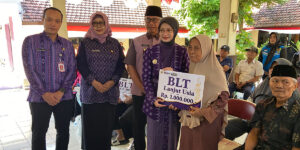 Apel Bersama dan penyaluran bantuan oleh Wali Kota Kediri Vinanda Prameswati di Kecamatan Pesantren Kota Kediri.