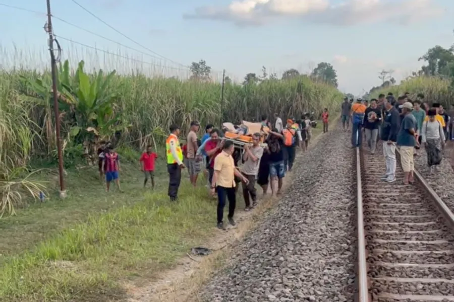 Kecelakaan di Perlintasan Liar Kras Kediri, Pemotor Tewas Tertabrak KA Dhoho