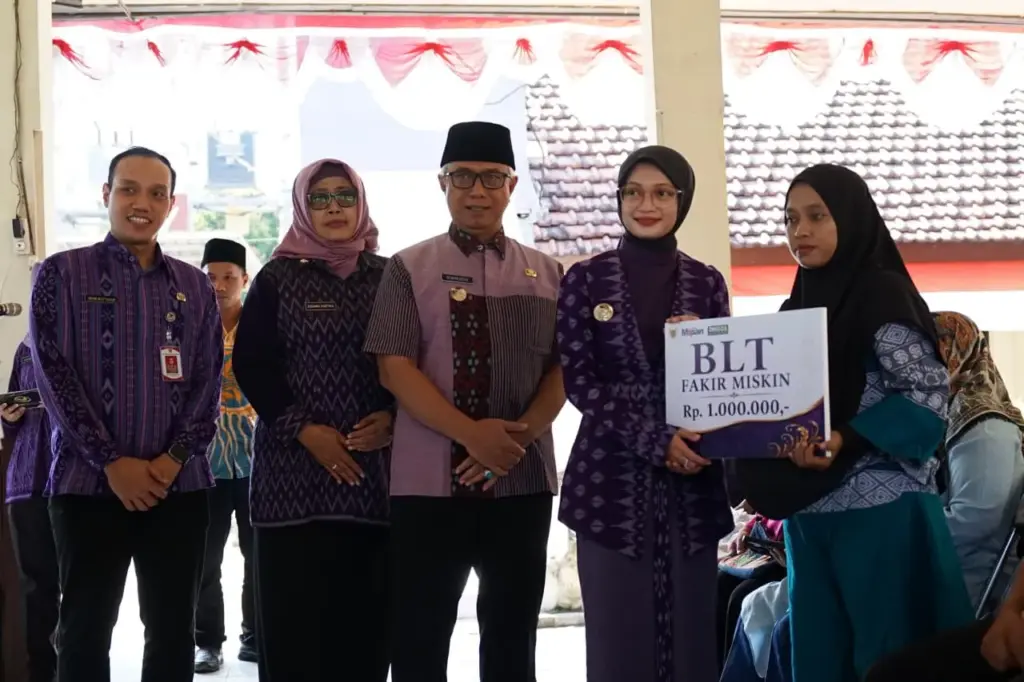 Mbak Wali Awali Penyaluran BLT DBHCHT 2026 di Kota Kediri, Ribuan Warga Terima Bantuan hingga Rp6 Juta