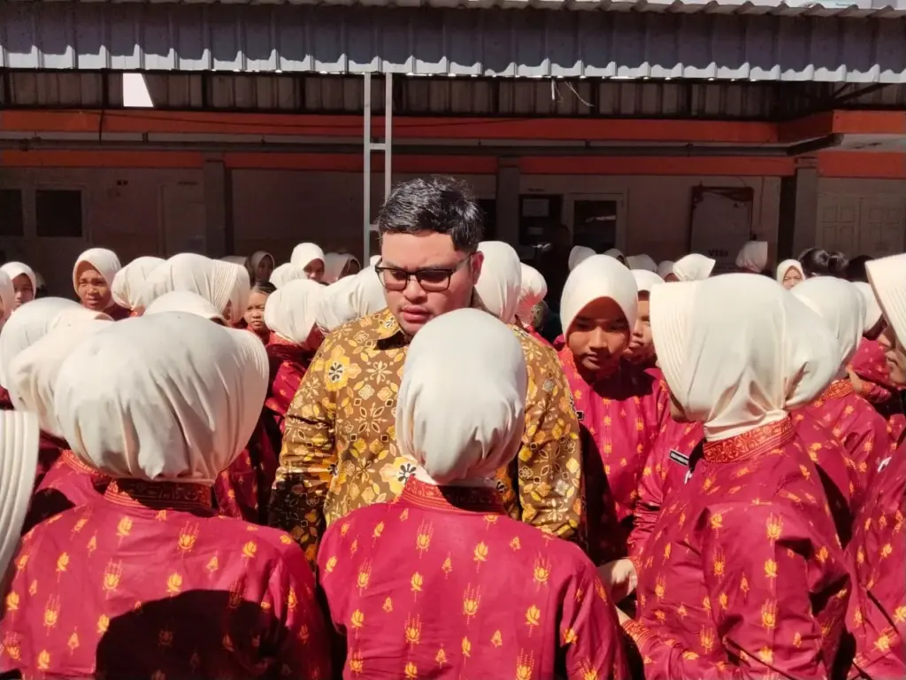 Mas Dhito Sapa 100 Siswa Baru SMA Dharma Wanita Boarding School, Tekankan Kejujuran dan Anti-Bullying