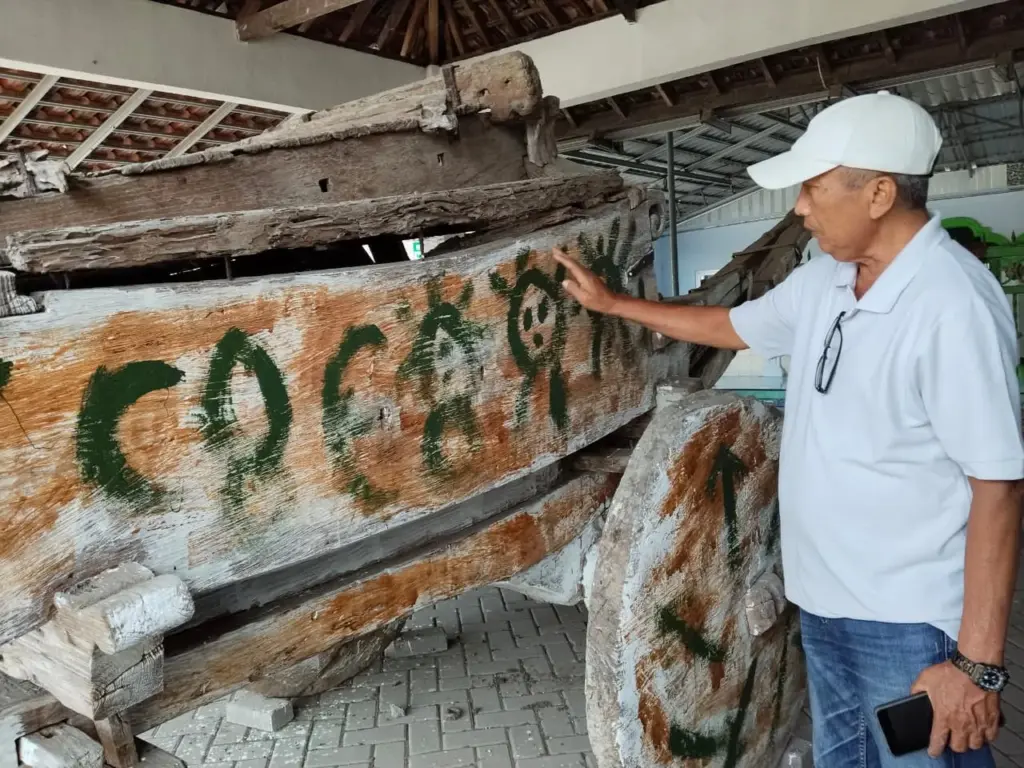 Diduga Ulah Orgil, Situs Kereta Mbah Gleyor di Kandat Jadi Korban Vandalisme