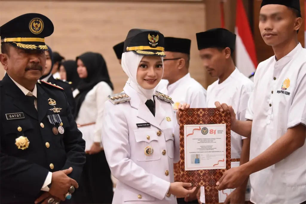 12 Warga Binaan Lapas Kediri Langsung Bebas di HUT ke-81 RI, Ini Pesan Mbak Wali