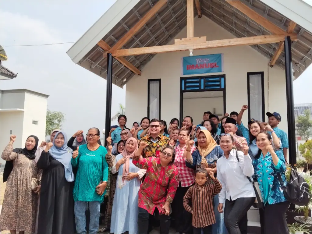 Mushola, Pura, dan Gereja Berdampingan di Sekolah SMP 3 Grogol, Bupati Kediri Sebut Kado Kemerdekaan