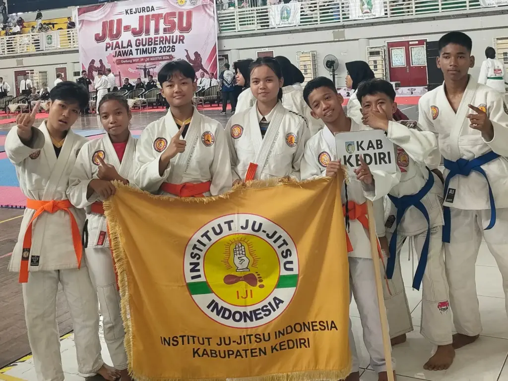 7 Atlet, 10 Medali! Ju-Jitsu Kabupaten Kediri Ukir Prestasi di Piala Gubernur Jatim 2026