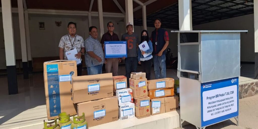 BRI Salurkan Bantuan TJSL Rp13,4 Juta untuk UMKM Sri Tanjung di Nganjuk, Dorong Ekonomi Desa