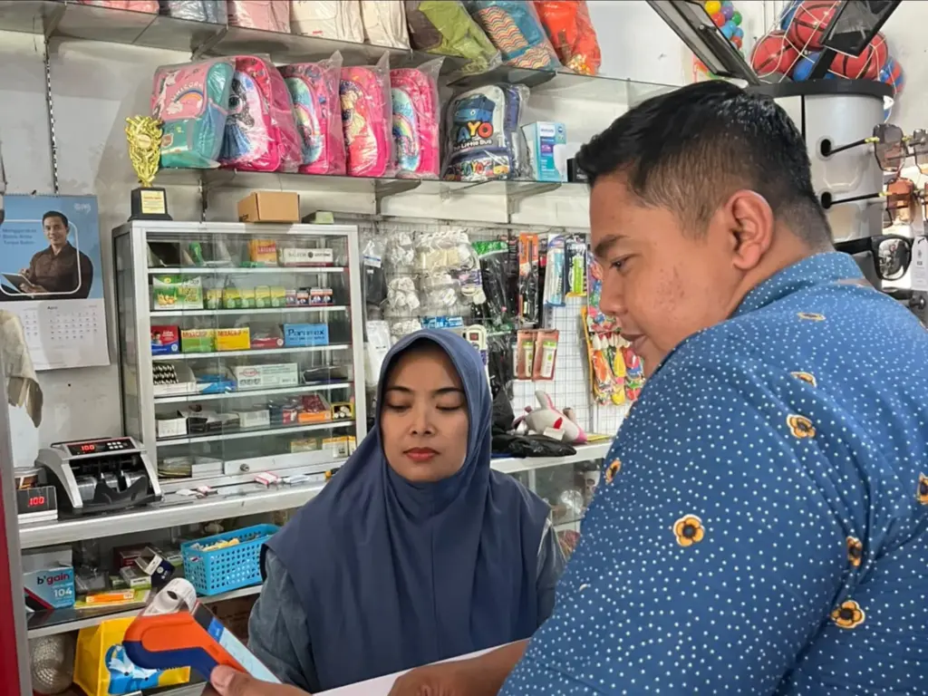 Toko Kiss Jadi Andalan Warga Desa Kendal Nganjuk, Layani Transaksi BRILink hingga Tarik Tunai