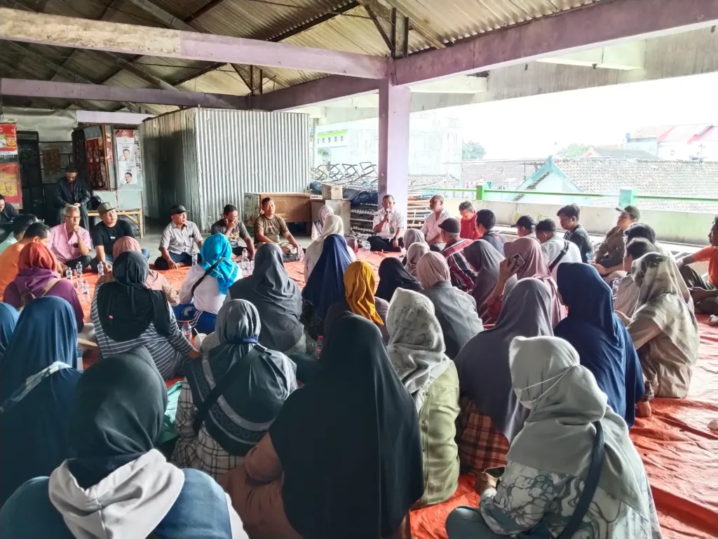 Pedagang Pasar Bandar Kota Kediri Mengeluh