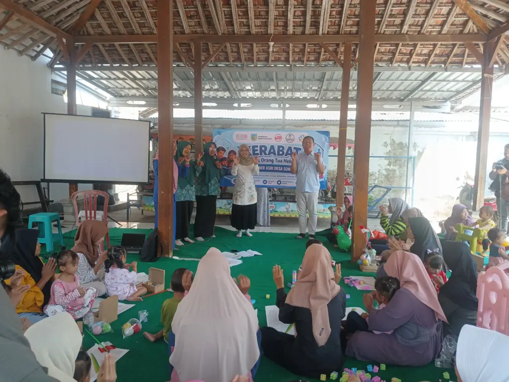 Tekan Stunting, Pemkab Kediri Ajak Masyarakat Biasakan Makan Ikan Sejak Dini