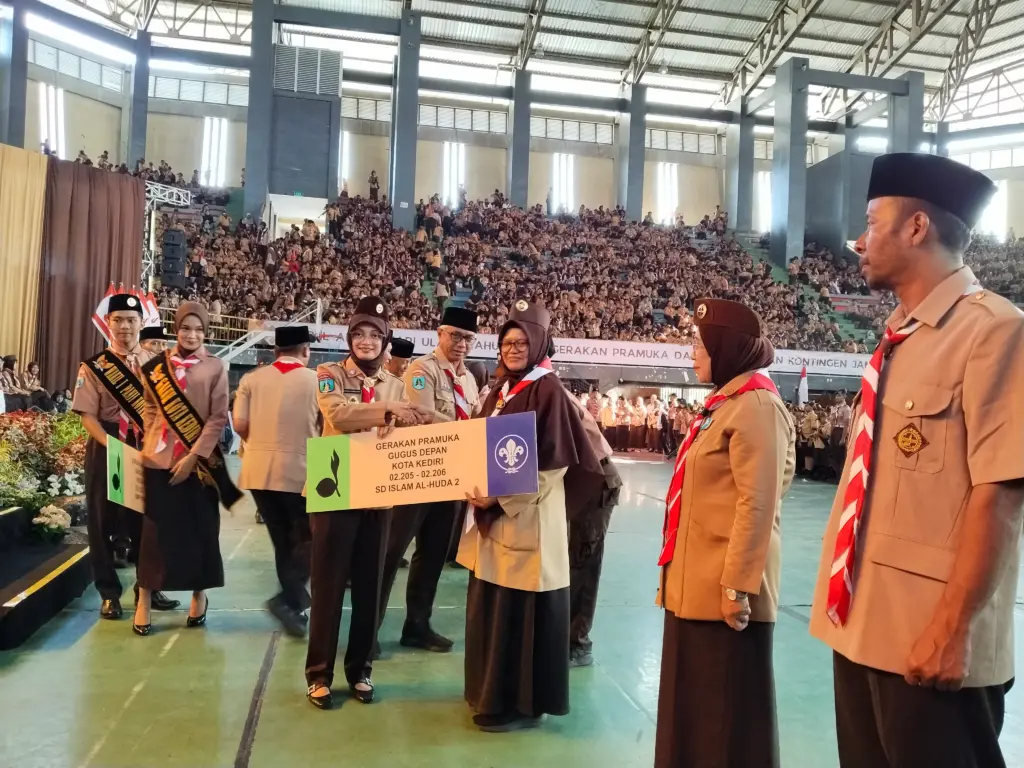 10.000 Pramuka Meriahkan Apel Akbar Hari Pramuka ke-65 dan Sambut Kontingen Jamnas di GOR Jayabaya
