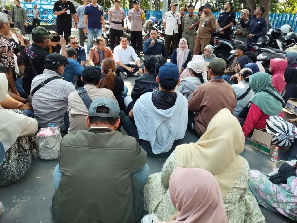 Komisi B DPRD Kota Kediri Janji Kaji Regulasi Pasar Bandar dan Pahing, Pedagang Tunggu Langkah Konkret